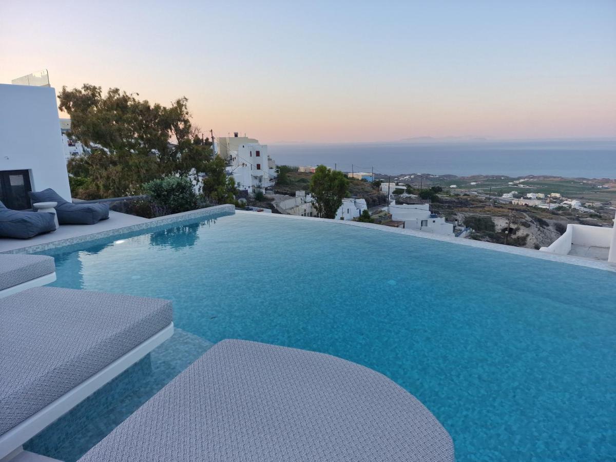 Cuore Santo Suites Fira  Bagian luar foto
