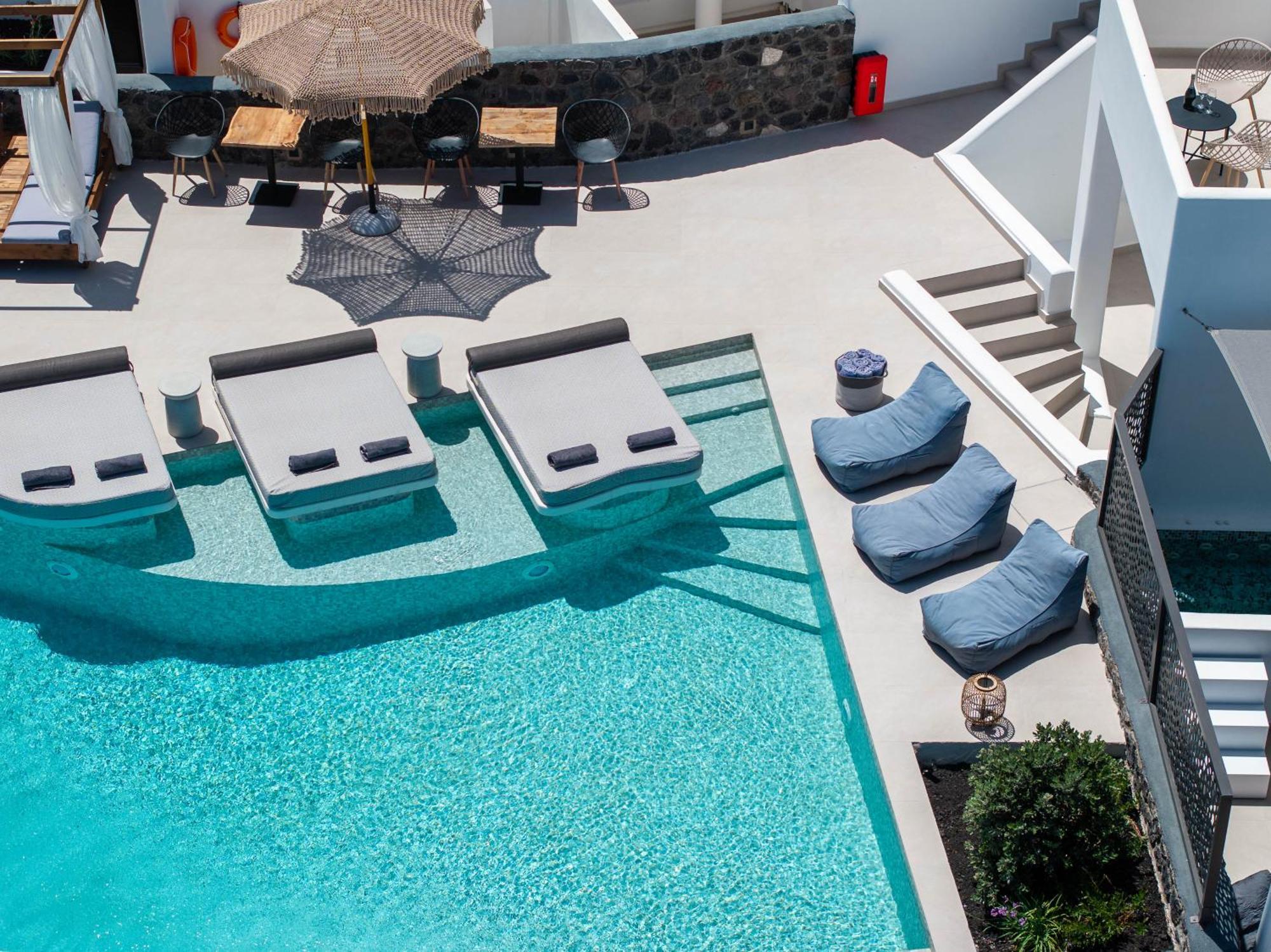 Cuore Santo Suites Fira  Bagian luar foto