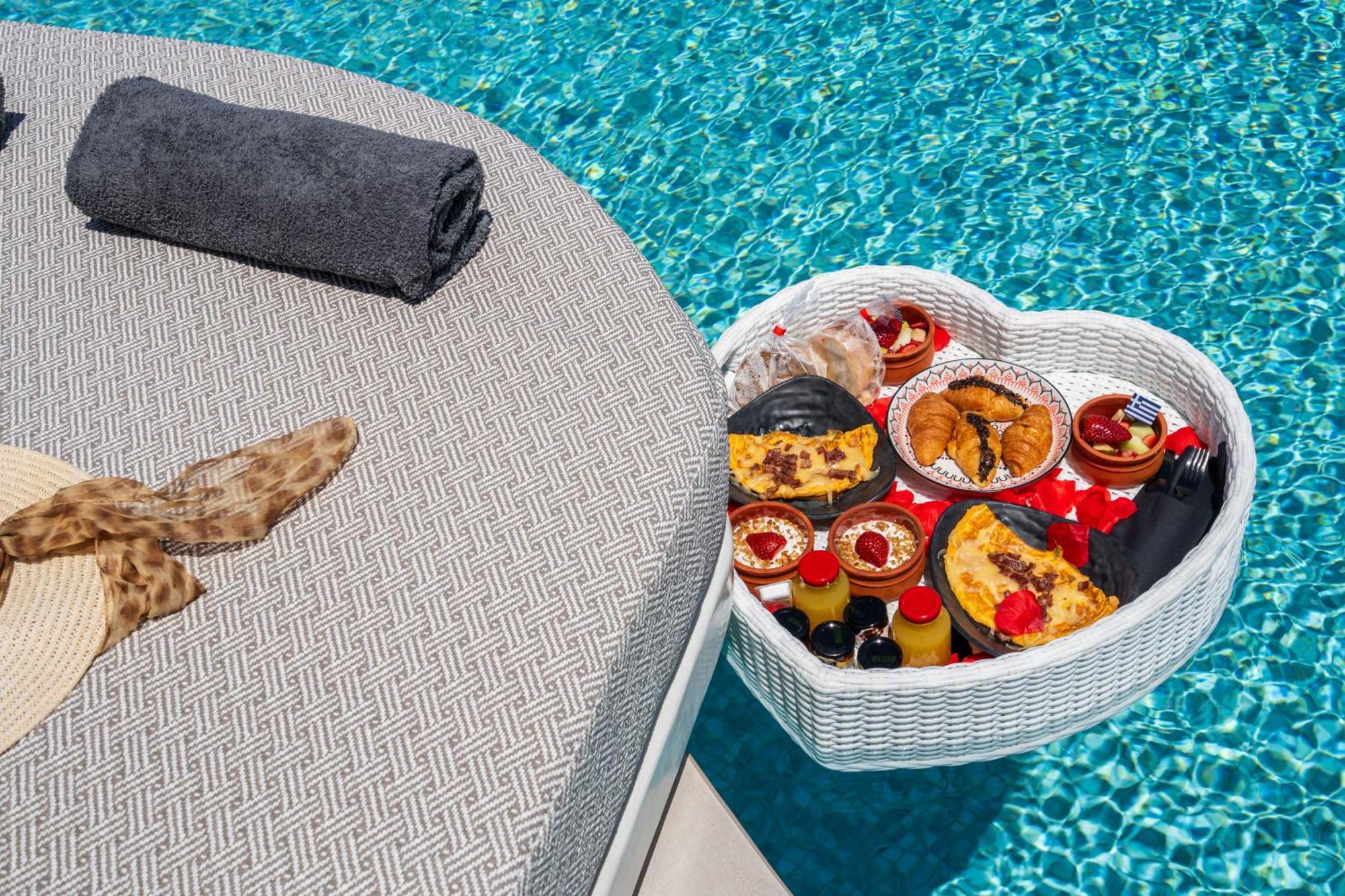 Cuore Santo Suites Fira  Bagian luar foto